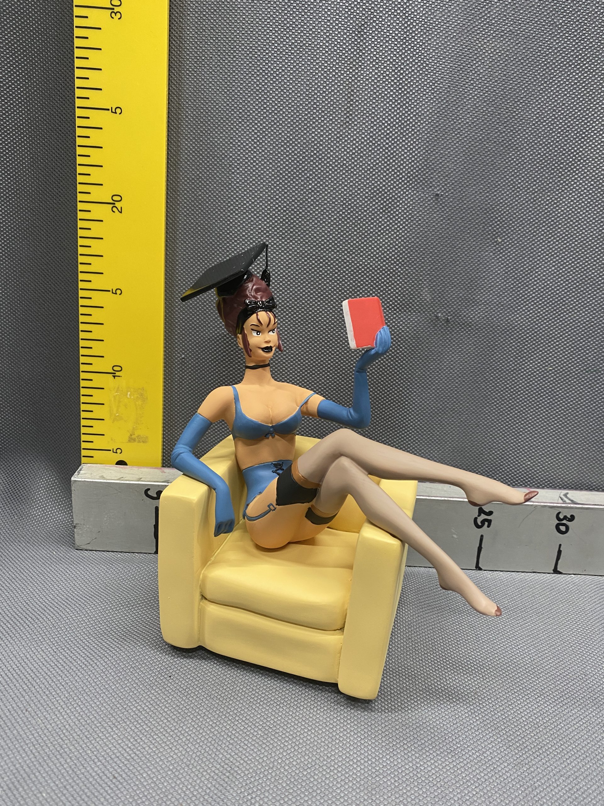 8702